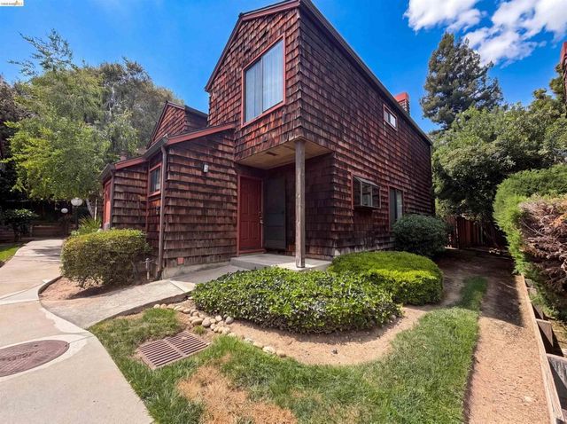 1555 Hecker Pass Rd # C101, Gilroy