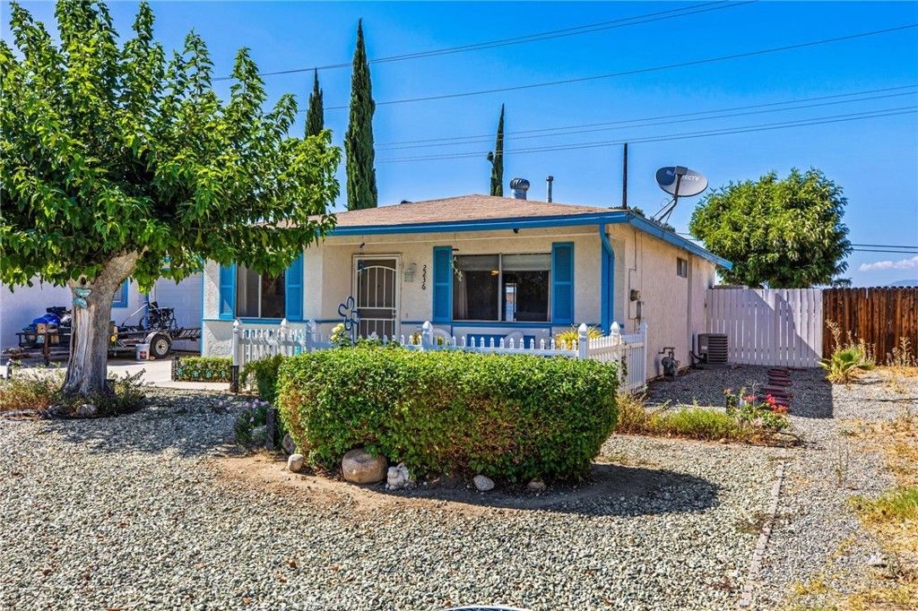 2236 San Padre, Hemet