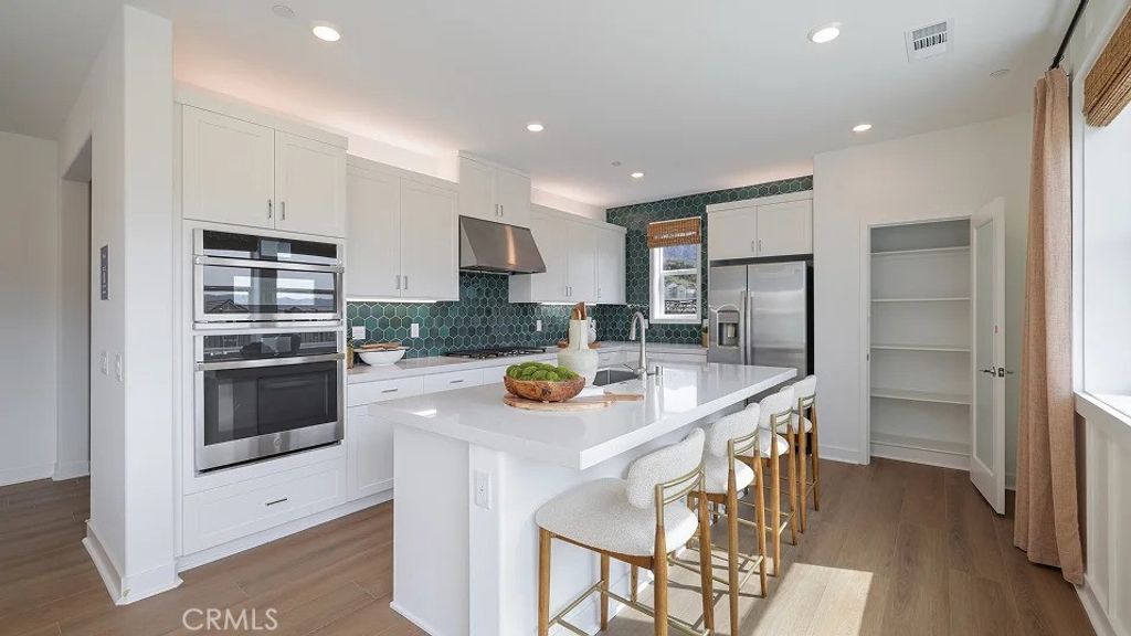 2148 Aneto Way, Santa Paula