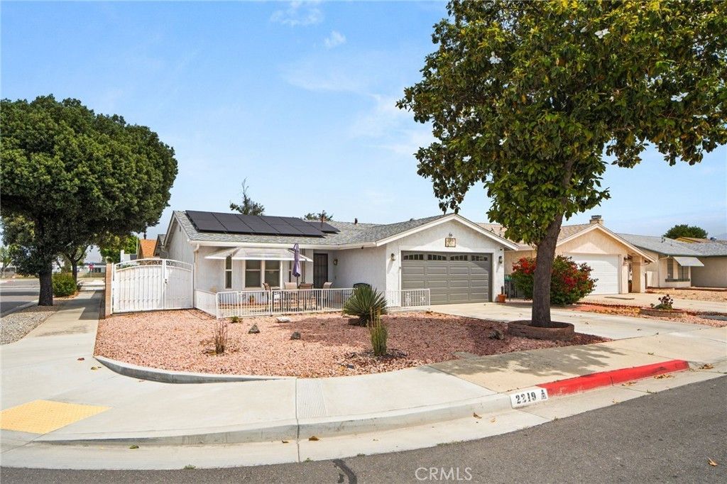 2219 El Toro, Hemet