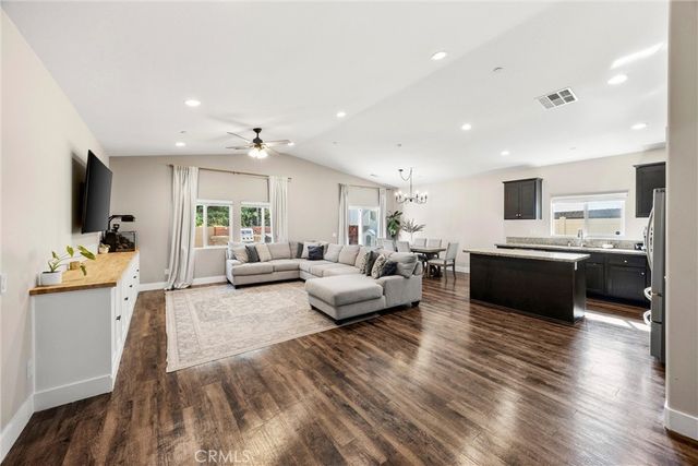 229 Country Club, Calimesa