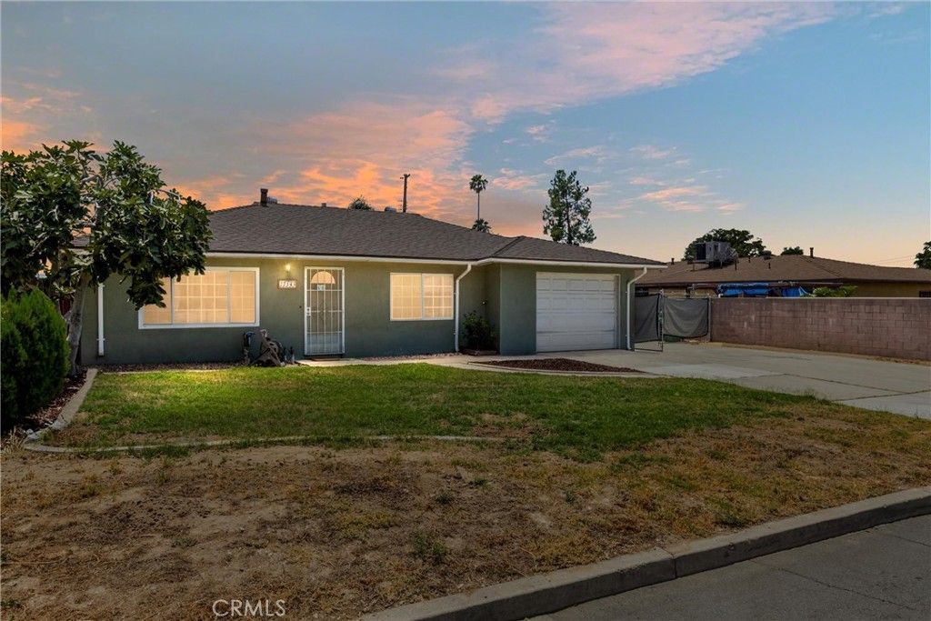 27143 Norwood, Highland