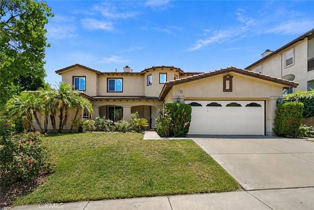 1696 Tamarron, Corona