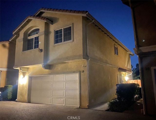 13280 Dronfield Avenue # 19, Sylmar