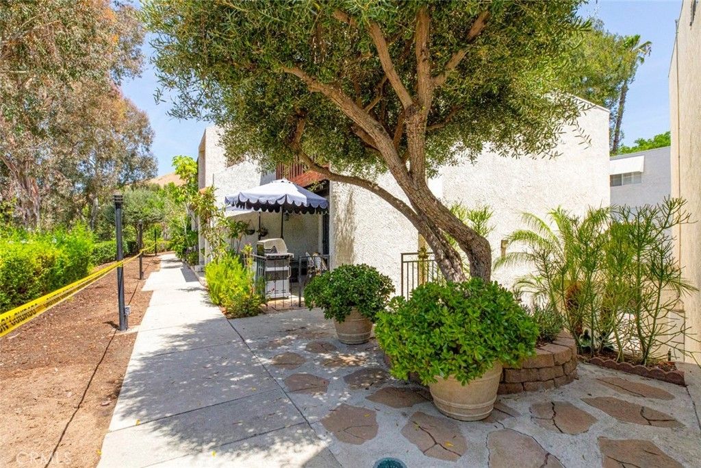 7759 Via Capri, Burbank