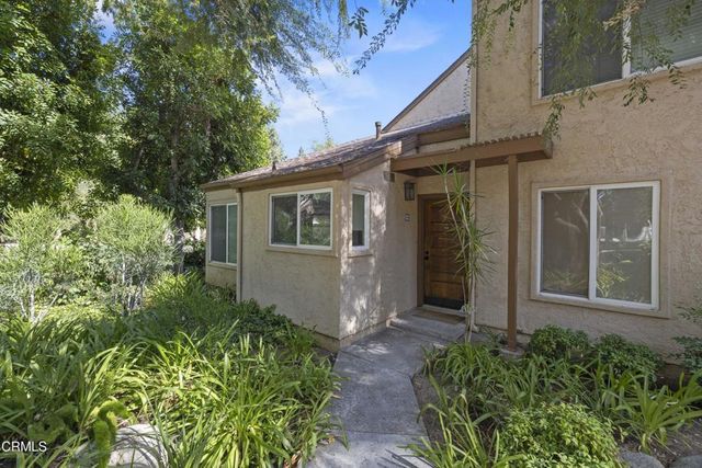 22330 Victory Boulevard # 604, Los Angeles