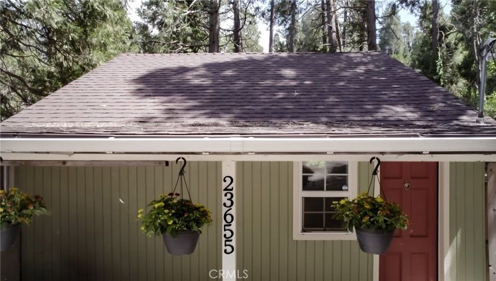 23655 Rocky Dell, Crestline