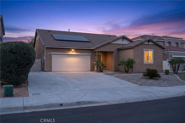 15450 Black Shadow, Moreno Valley