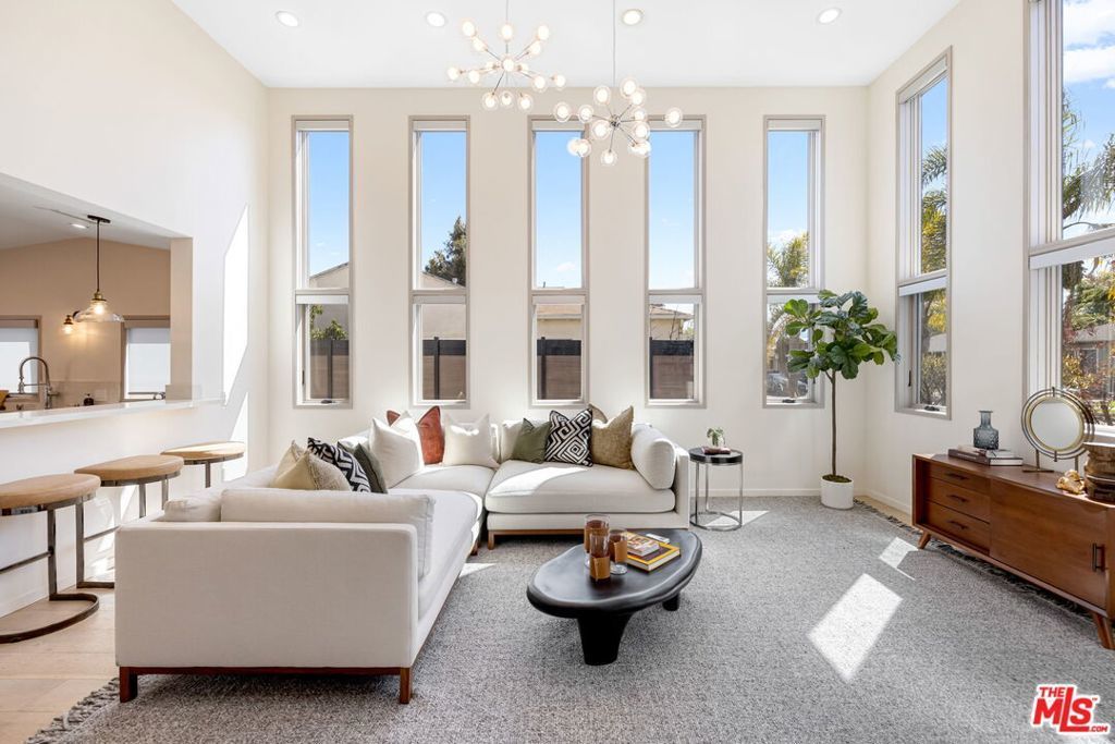 3910 Berryman Avenue, Los Angeles
