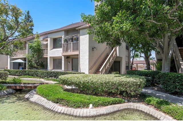10530 Lakeside Drive N # G, Garden Grove