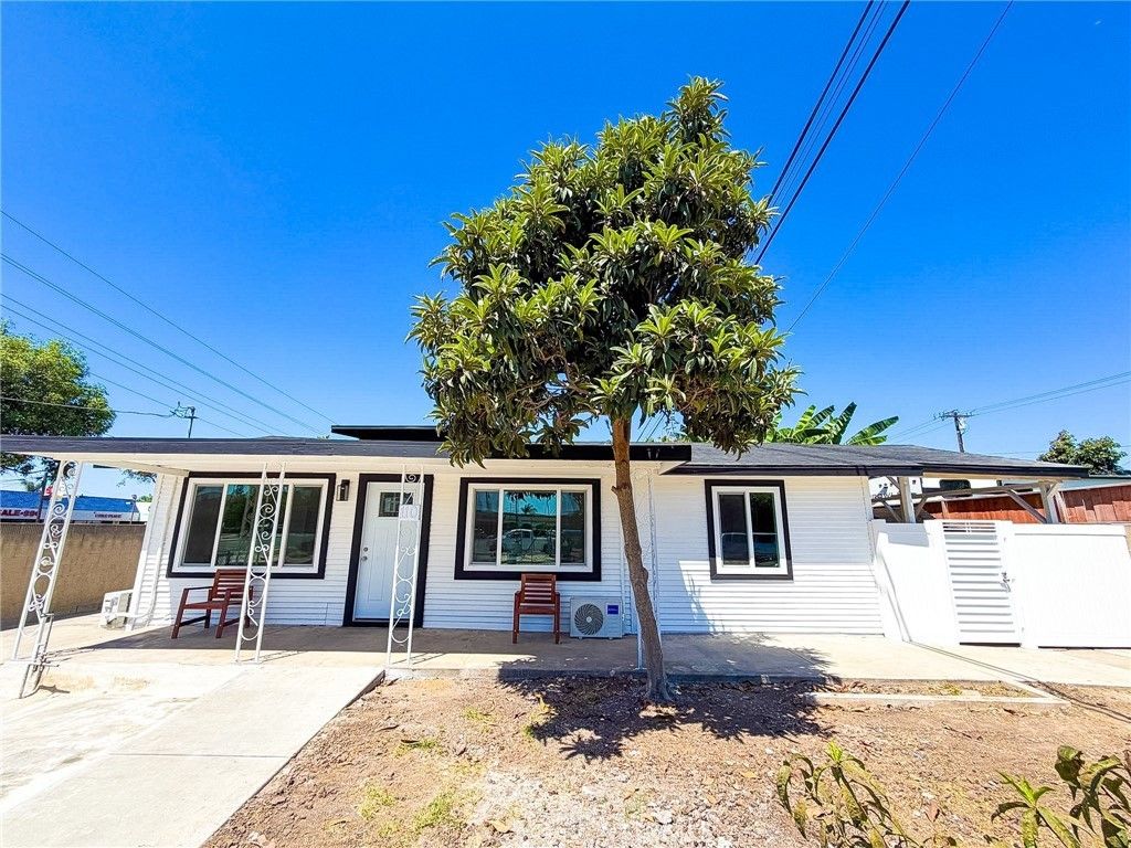 110 N Western, Santa Ana