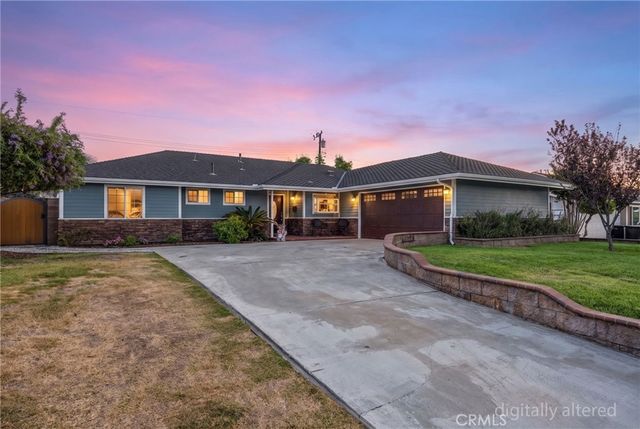 1040 El Mirador Drive, Fullerton