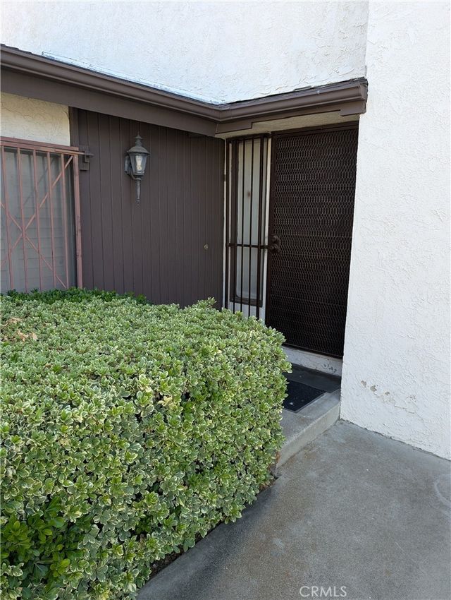 2062 Locust Court, San Bernardino