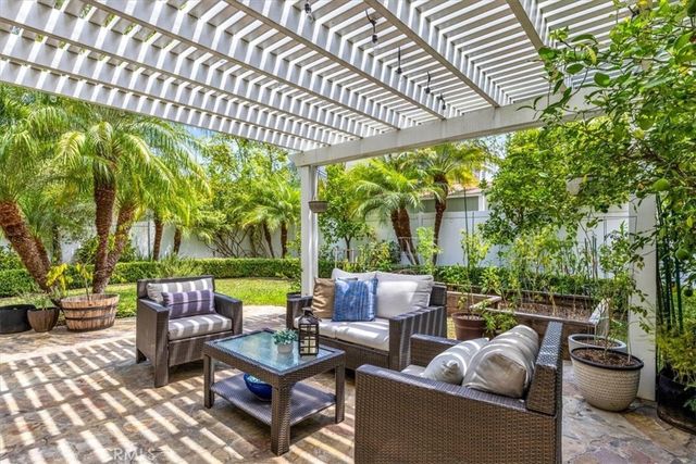 16 Pineoak, Aliso Viejo