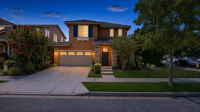 1282 Violet Way, Turlock