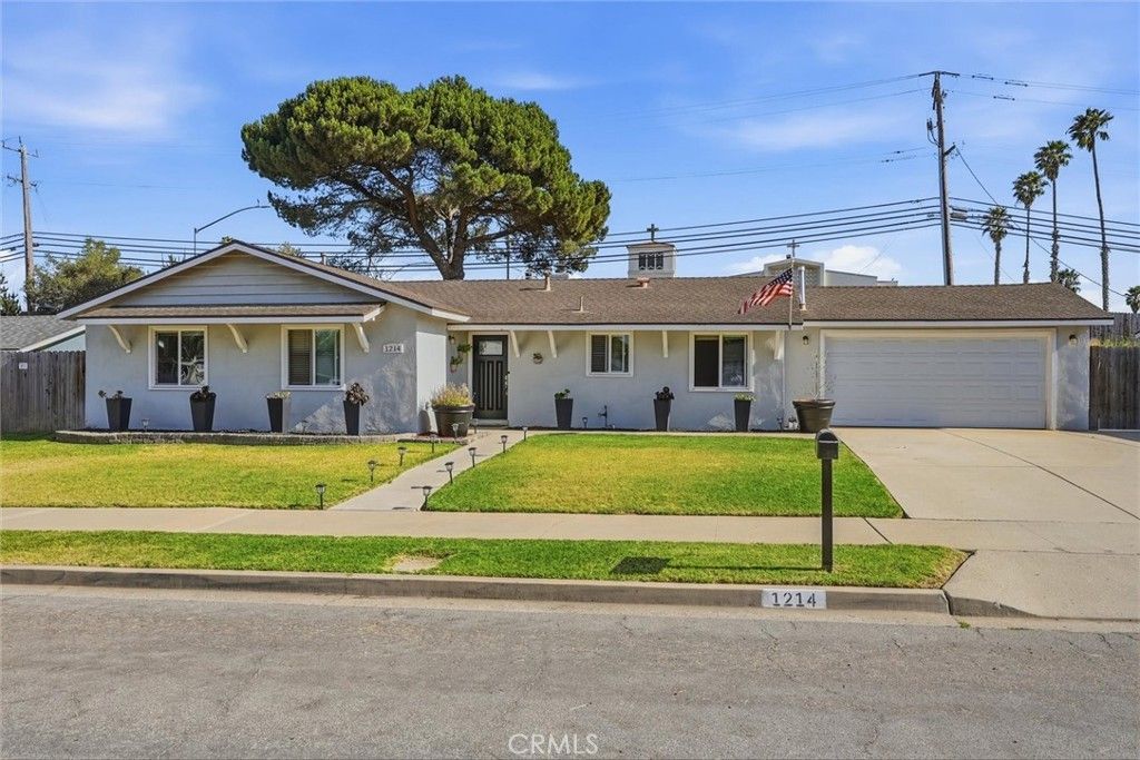 1214 Bauer, Santa Maria