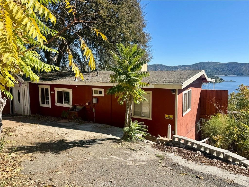 11633 Lakeview Drive, Clearlake Oaks