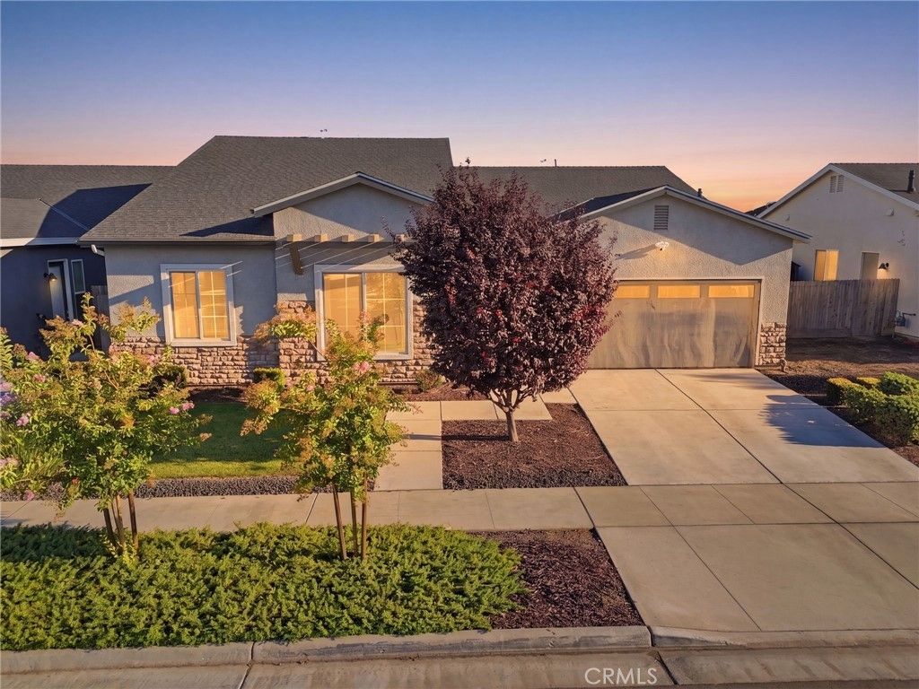 2407 W Andrew, Hanford