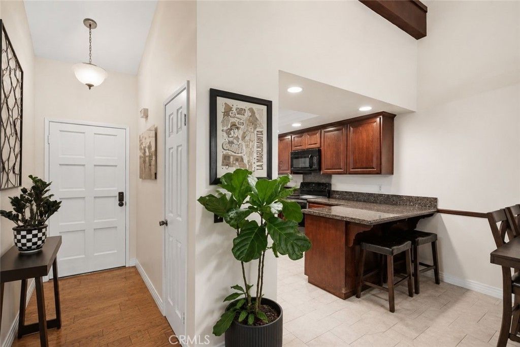 31948 Del Cielo Este # 6, Bonsall