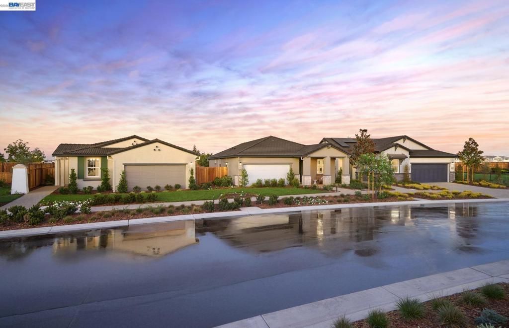 3736 Bradbury Avenue, Lathrop