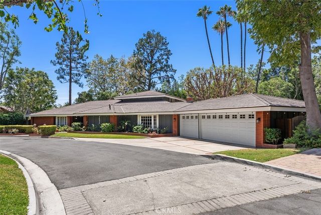 1632 Se Skyline Drive, North Tustin