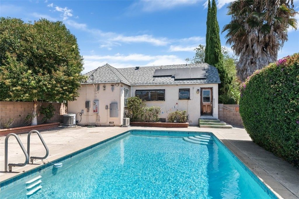 726 S Oak, Santa Ana