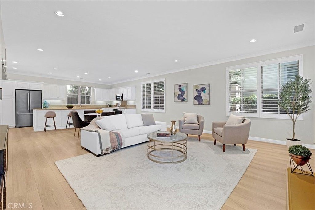231 Mantle, Irvine