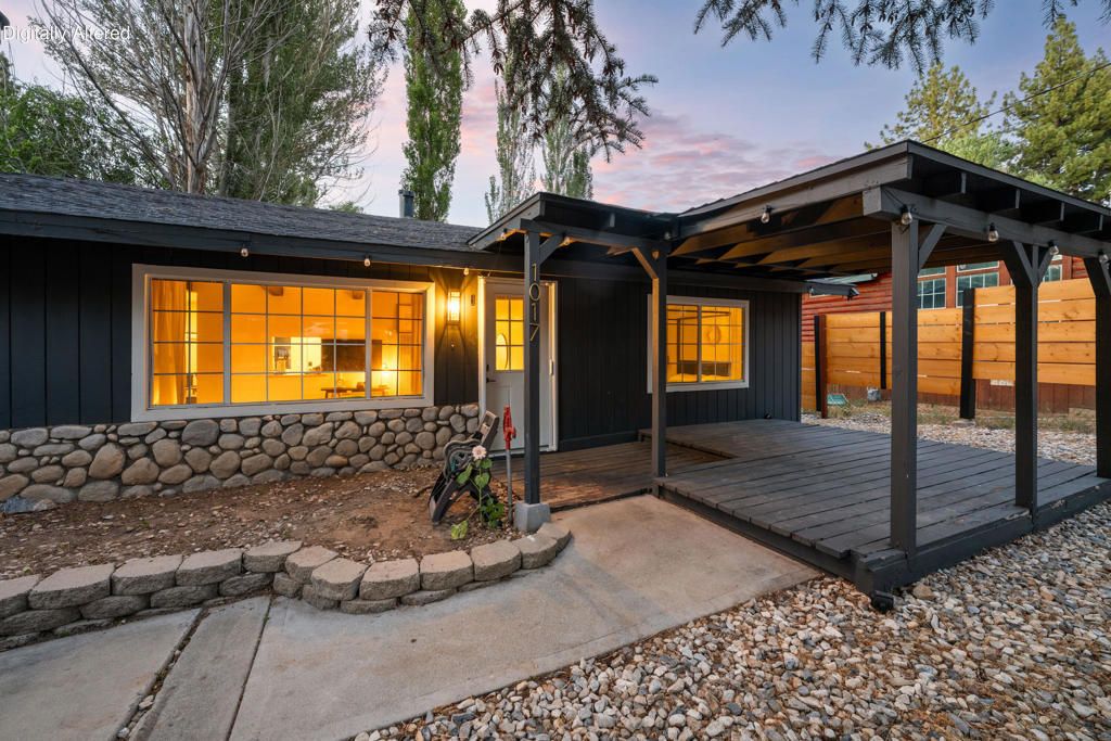 1017 E Country Club Boulevard, Big Bear