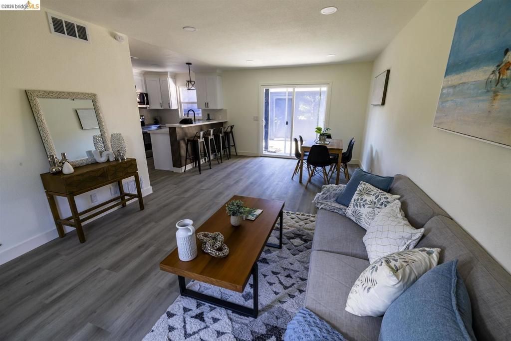 140 El Capitan Ln, Antioch