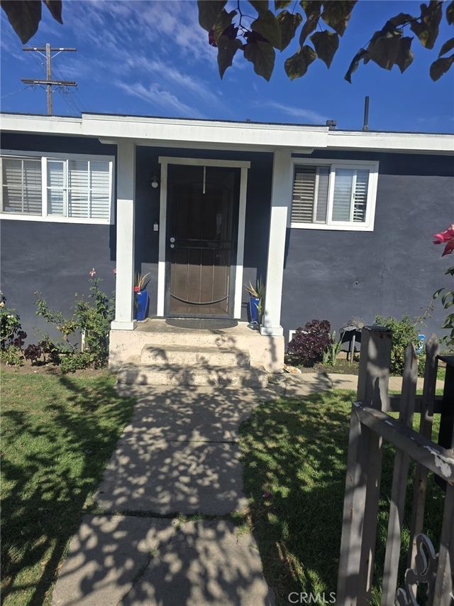6700 10th, Los Angeles