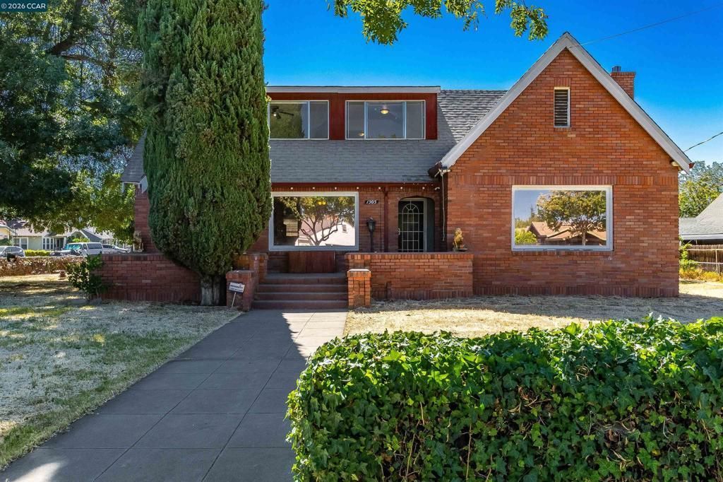 1505 Parker Ave, Tracy