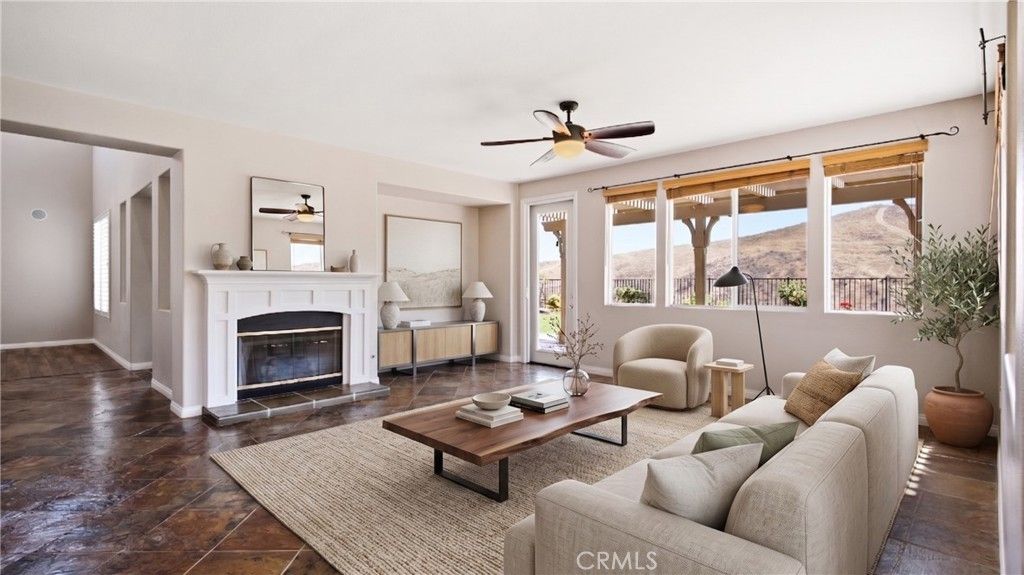 424 Peter Place, Simi Valley