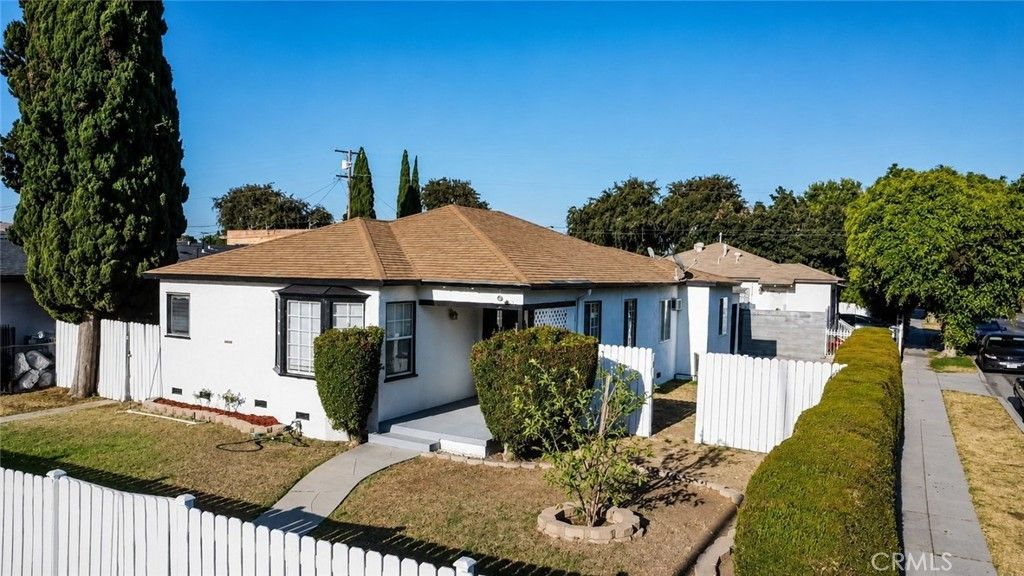10142 San Carlos, South Gate