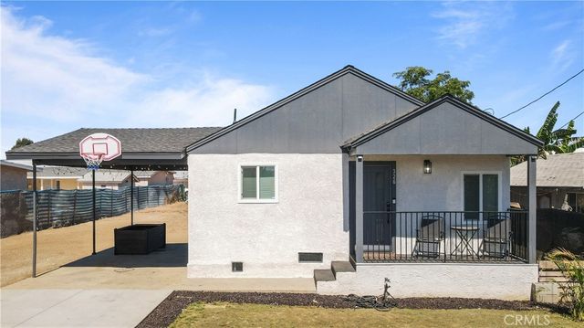 326 N Grant Ave, Corona