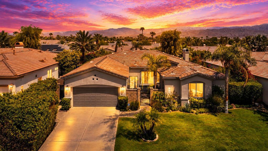 79818 Parkway Esplanade S, La Quinta