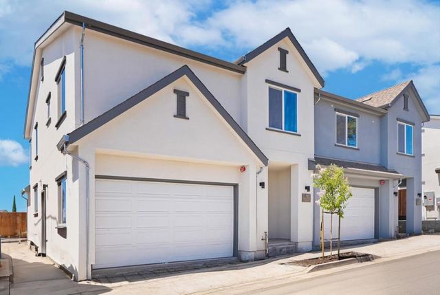 16 Silver Elm Court, San Jose