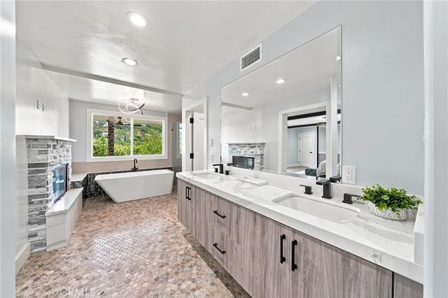 6002 Graciosa, Los Angeles