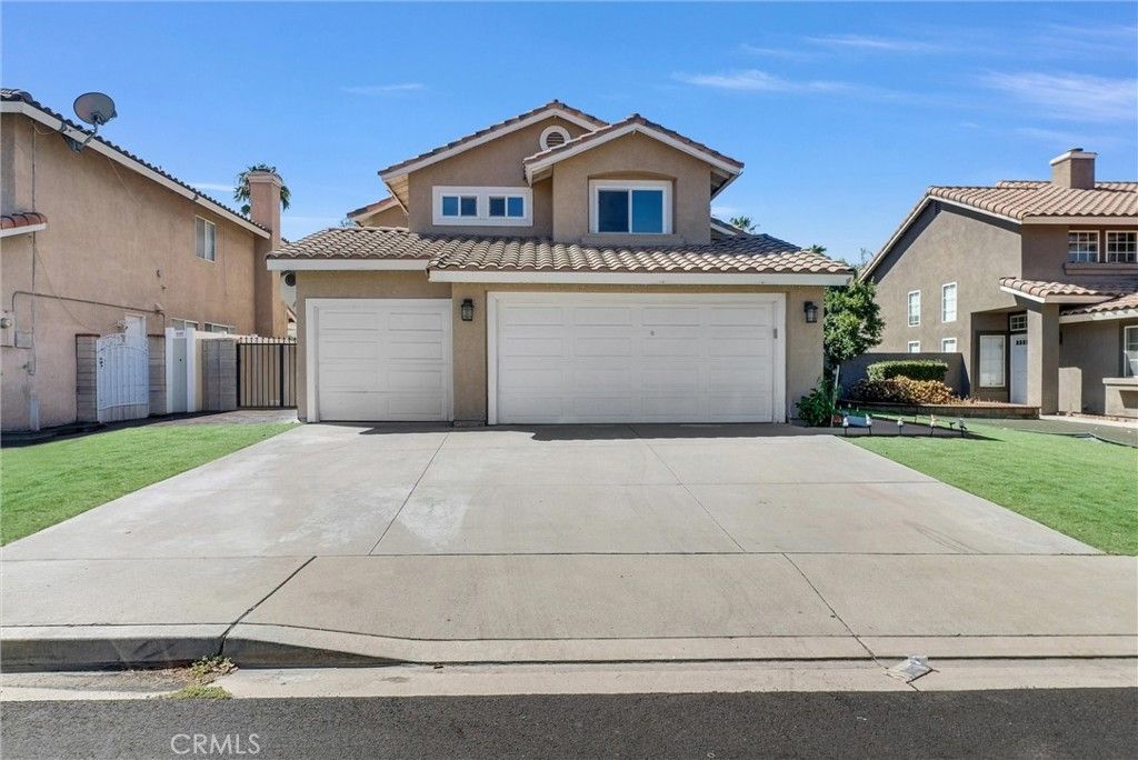 14077 Valley Forge Court, Fontana