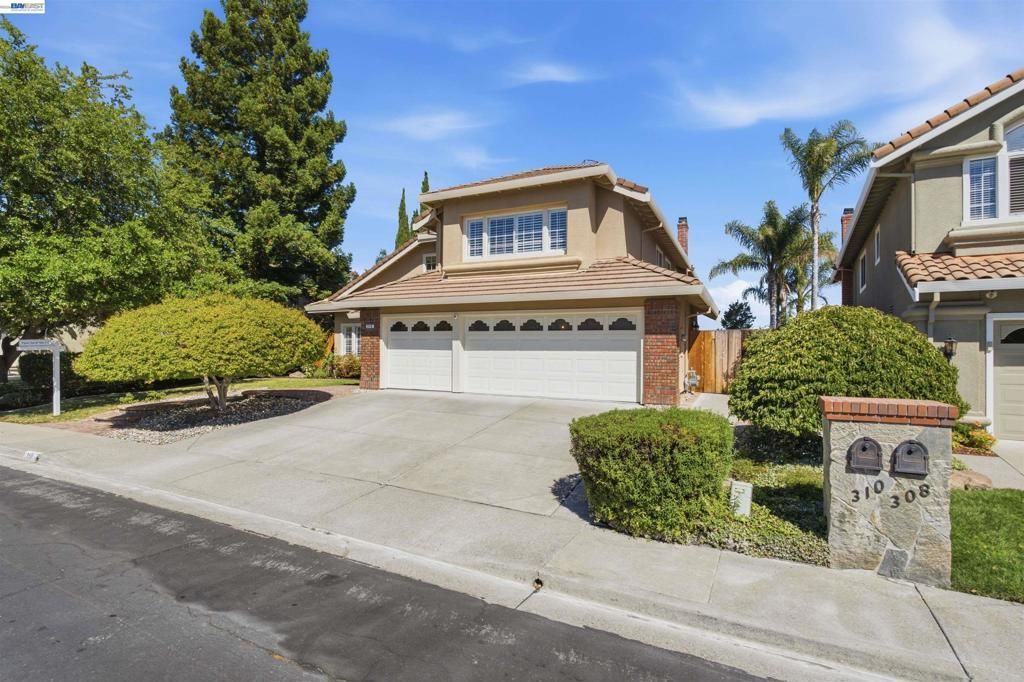 310 Sunset Dr, Danville
