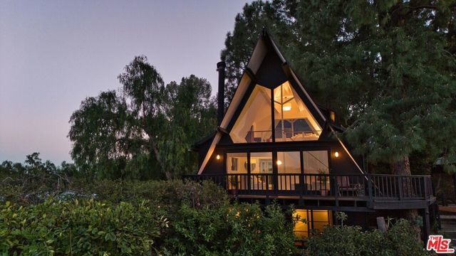 19995 Sischo Drive, Topanga