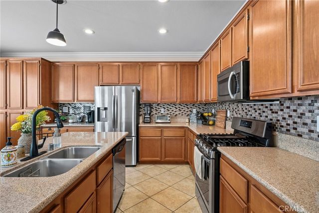 3875 Taconite, San Bernardino