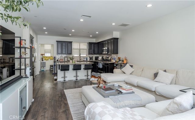 11905 Nixon, Whittier