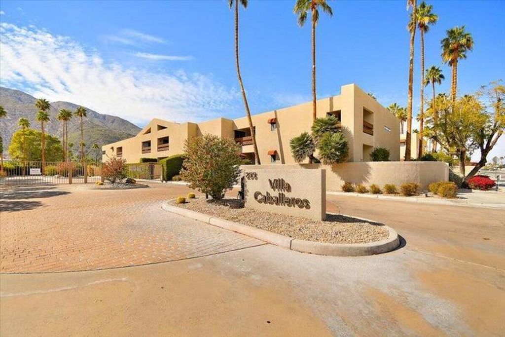 255 S Avenida Caballeros # 305, Palm Springs