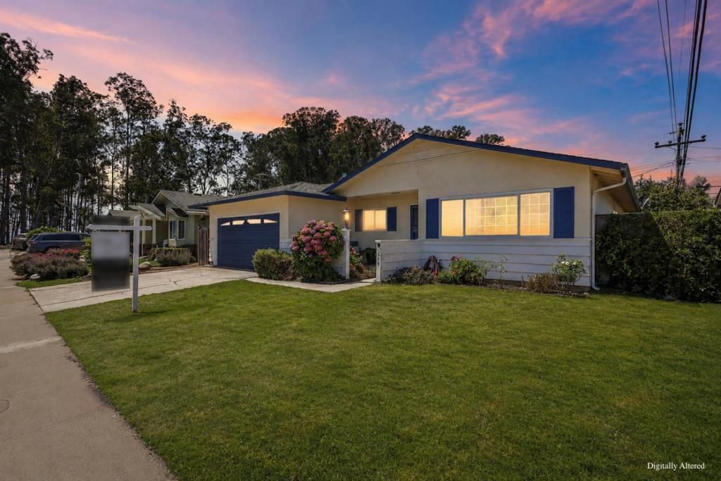 109 Cabrillo Street, Capitola