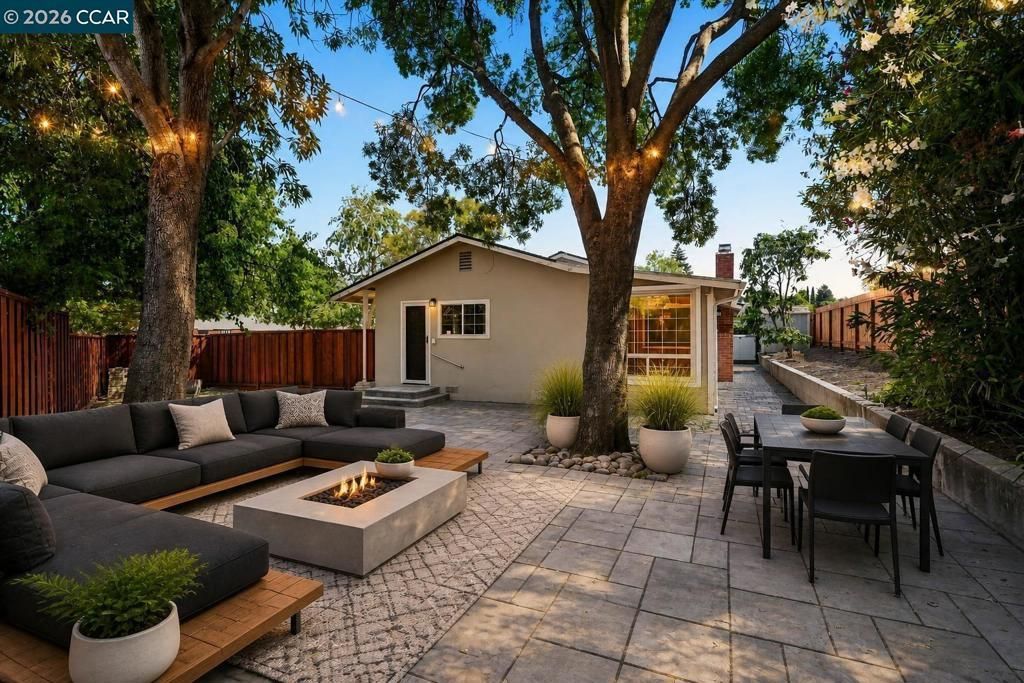 1226 Cheshire Court, Concord
