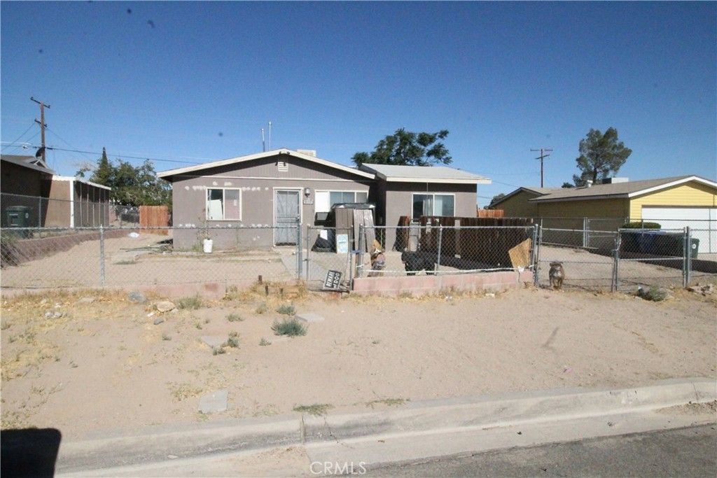 610 Chateau, Barstow