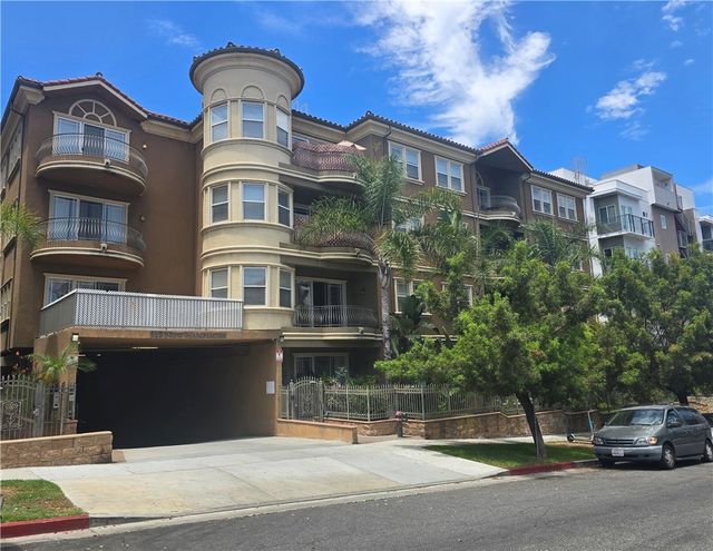 917 S New Hampshire # 301, Los Angeles