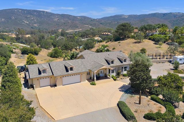 20125 Colina Encantada Way, Escondido