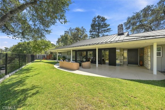3608 Hampstead Road, La Canada Flintridge