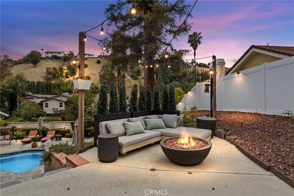 20224 Chapter, Woodland Hills